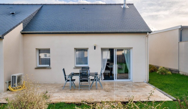 New and cozy house for 6 with garden