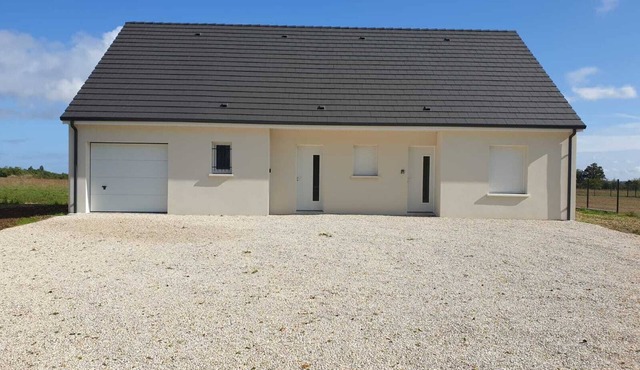 NEW HOUSE: GITE 1 BEDROOM TERRACE PARKING IN FRONT OF CHATILLON SUR LOIRE