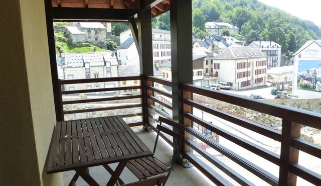 Nice apartment sleeping 5 located in Sers