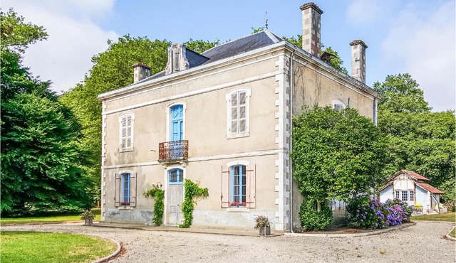 Nice Home In Beylongue