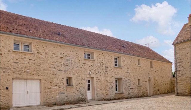 Nice Home In Vaudoy-En-Brie With Wifi