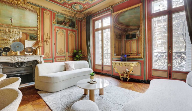 One-of-a-Kind Sumptuous Home near Parc Monceau
