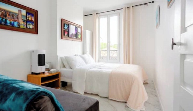 Paris Tourist Apartment, France, Private Stay for you and Your Family ?