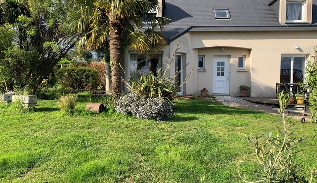 Pavillon Avec Terrain