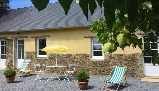 Peaceful 2-person house in the countryside with parking and internet