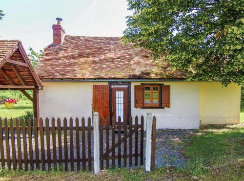 Peaceful Cottage in Savignac for 2