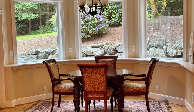 Pet-friendly 1B/1BA retreat on 2-acre estate in quiet neighborhood in Bothell