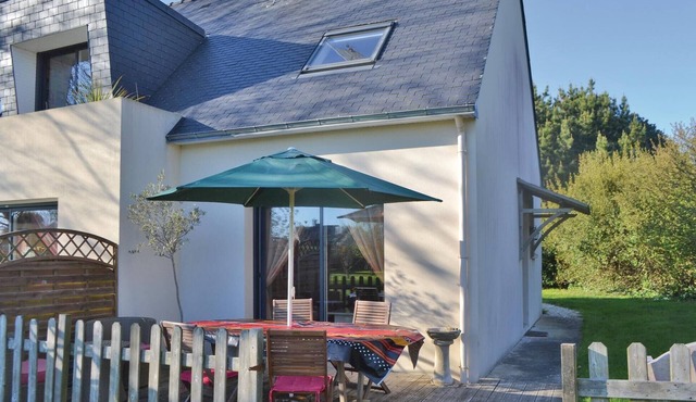 Pet friendly home in Plomeur
