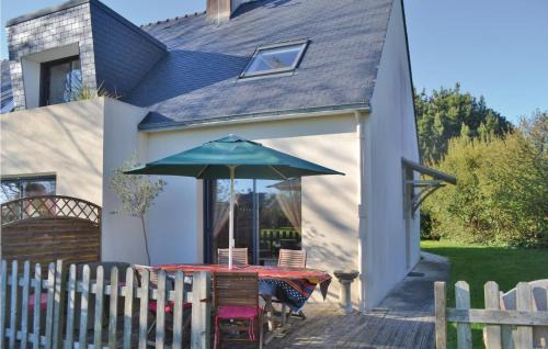 Pet Friendly Home In Plomeur