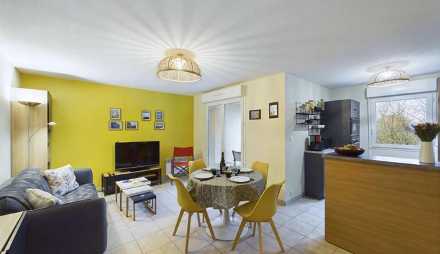 Pont L'Abbé - Appartement pour 4 avec balcon