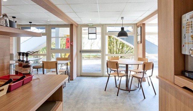 Première Classe Valenciennes Ouest - Petite Forêt
