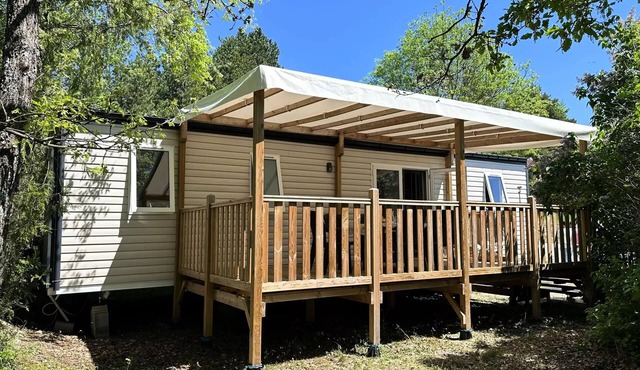 Premium 4-room mobile home for 6–7 people