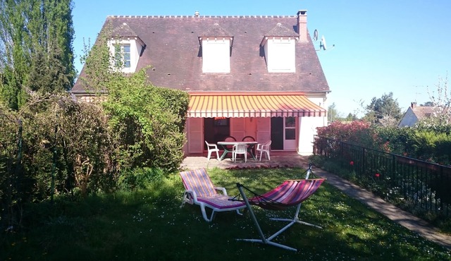 Pretty quiet house in charming village (SAMOIS / SEINE near Fontainebleau)