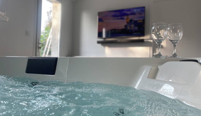 Private SPA & Garden - 10 min from Mont St-Michel