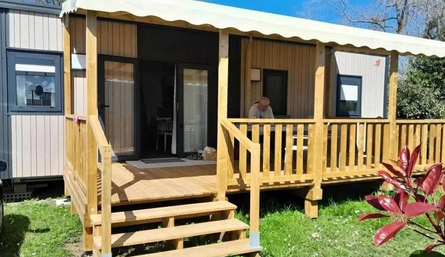 Privilège Mobile Home (3 bedrooms), 2 bathrooms, sleeps 6