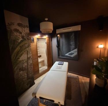 Proche de Rennes, La luxueuse Suite Joséphine, jacuzzi privatif et bien être