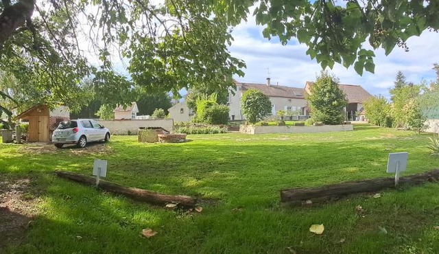 Proche de VICHY Le colombier studio tout confort parking privé
