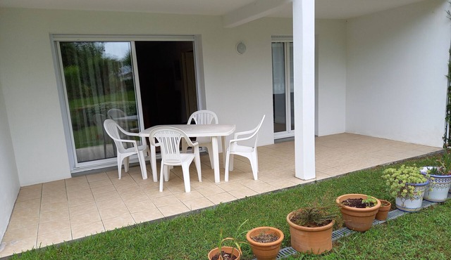 quiet apartment near downtown and beaches south exposure garden terras