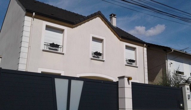 Quiet house near Disney and Paris