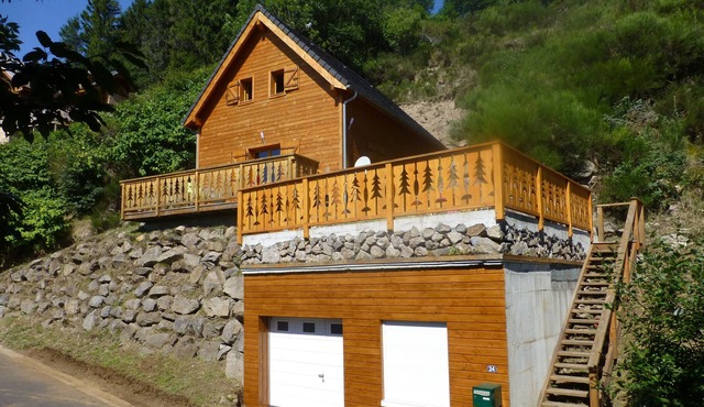 Recent chalet Eléane, all comfort, sunny terrace and mountain view