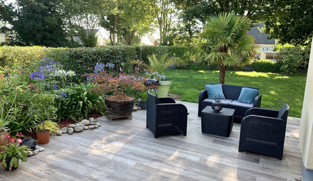 RECENT HOUSE 130 M2 WITH GARDEN NEAR LANDERNEAU 6 PERS.