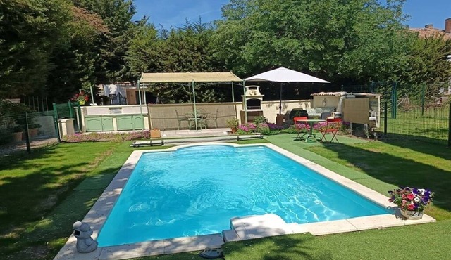 Renovated 90 m² gîte - Swimming pool - Ventoux & view of Dentelles Montmirail - Air conditioning in Aubignan