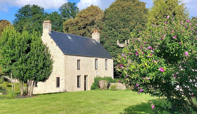 Renovated Country House Close to the Landing Sites and Bayeux
