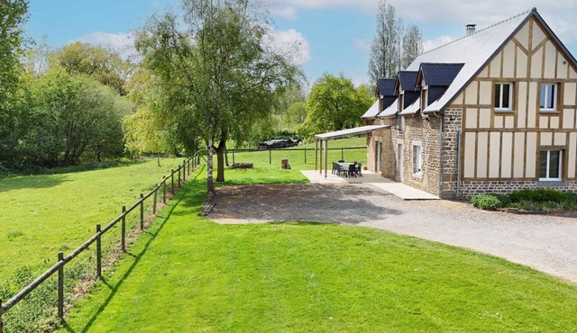 Restored Traditional House - Pets Allowed, WIFI, Enclosed Garden