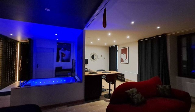 Rien Que Pour Nous – Spa privé, sauna & vidéoprojecteur