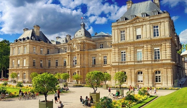 RIGHT NEXT TO THE SEINE AND ACROSS THE STREET FROM NOTRE DAME