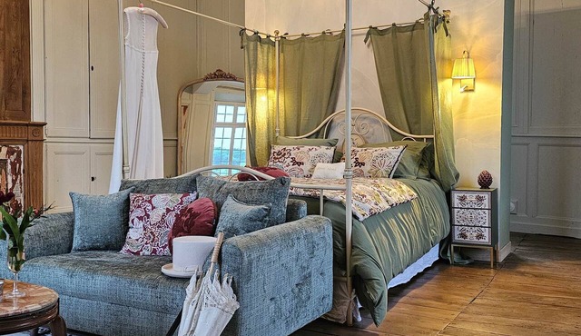 Room at the "Alchémille" Castle