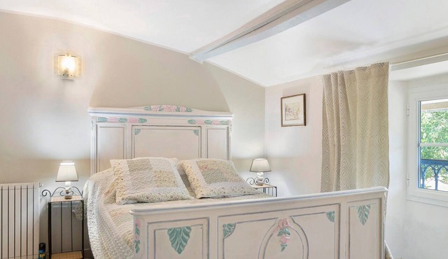Room 'Chambres Véronique - La Biargerie' with Shared Pool, Shared Terrace and Wi-Fi