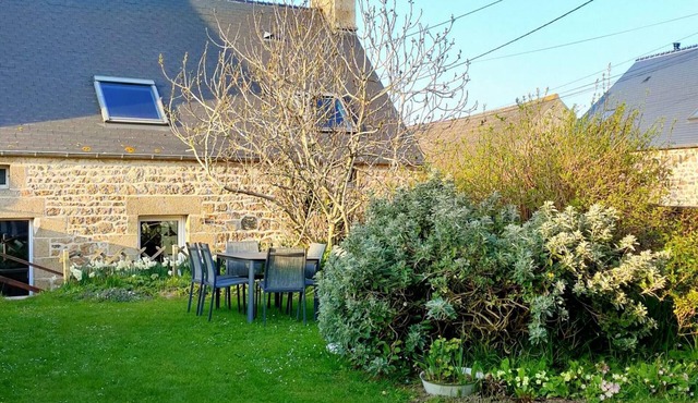Rustic house in Vicq-sur-Mer - 6 people, Pets allowed