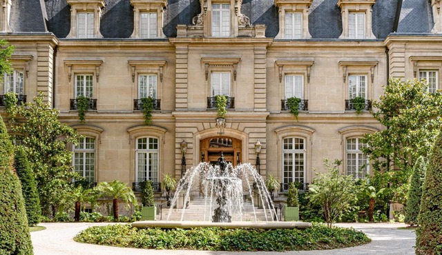 Saint James Paris - Relais & Chateaux