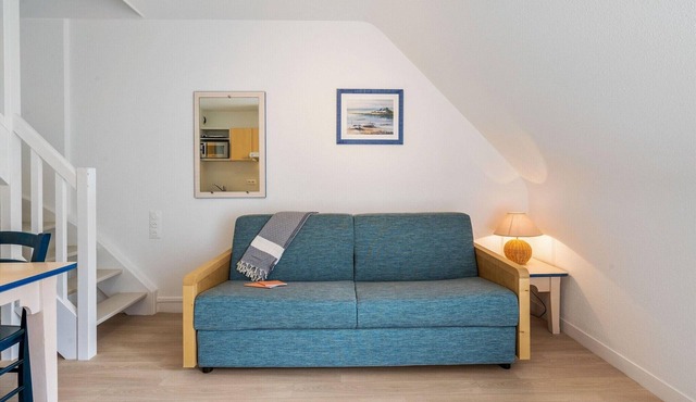 Scenic 6-Person Duplex Retreat