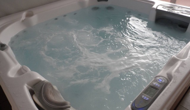 Seaside cottage and relaxation (JACCUZI)