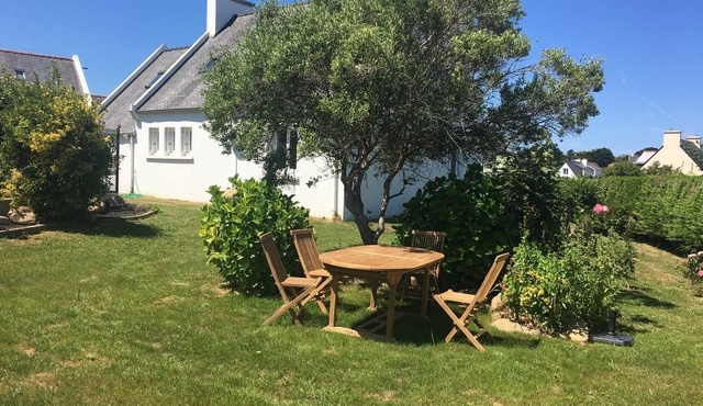 Seaside, Primel beach within walking distance - Comfortable 3* house with large garden