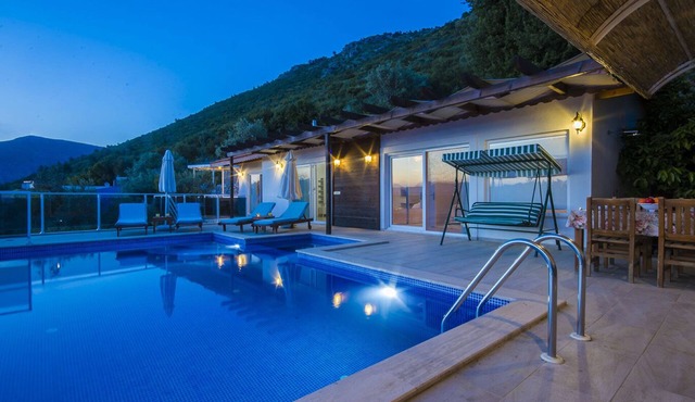 Secluded Charming Villa Donat Duo for Four Guests, Great Views & Private Pool in Kalkan
