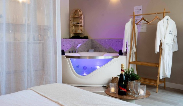 Sensual suite and balneotherapy