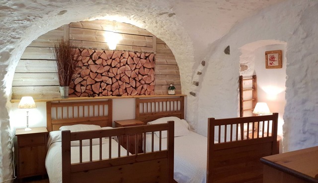 Serre Chevalier Apartment in a house Country, nice amenities.