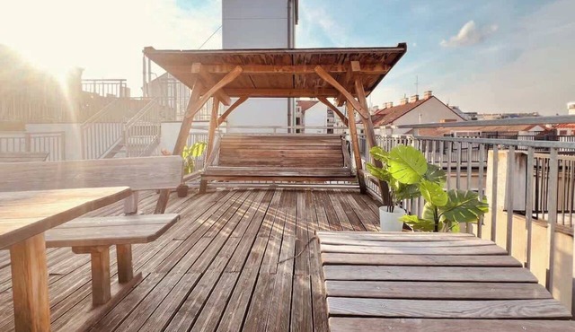 Servus Homes - rooftop terrace & balcony - Metro in Vienna