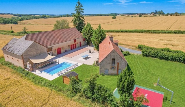 So Villas Fougères (71) - Heated swimming pool - Basketball - 2h from Lyon - 30p.