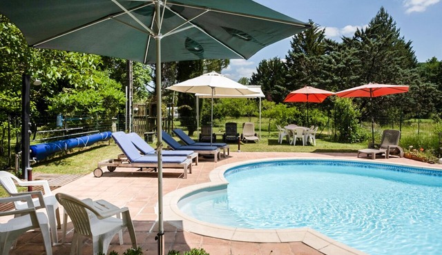Sous Les Etoiles: active family holiday to remember near Montcuq, Francen