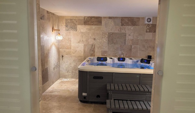 Spa, private and cinema in Lesquin