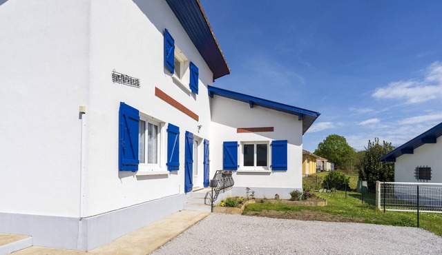 Spacious detached single-storey house with terrace, private garden & Wi-Fi