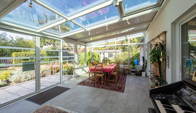 Spacious rooms with terrace, nature and calm in Saint-Benoît-sur-Loire, pets allowed