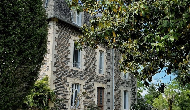 Splendid family mension with a pool at the gates of the well-known Dordogne