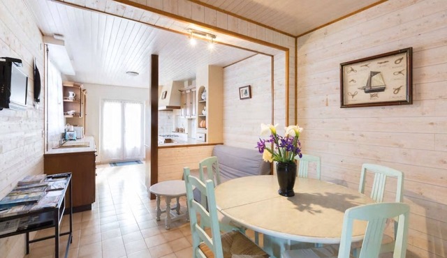 ST Malo Single-storey house garden near station sillon beach dog allowed fiber