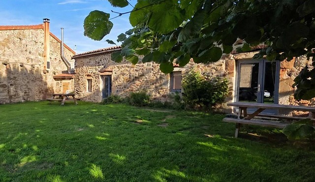 Stone Country Cottages for Groups - L'Ostal Pèira