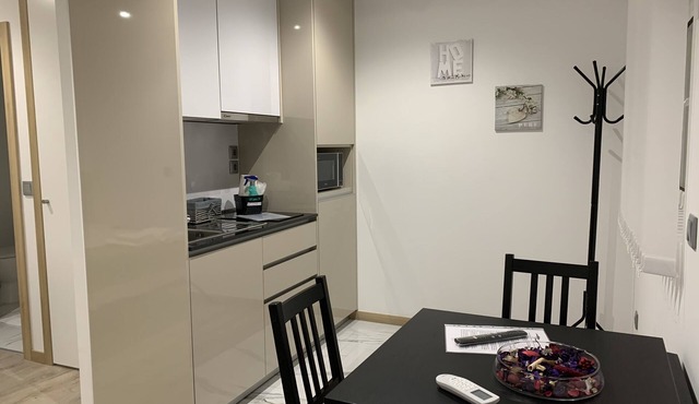 STUDIO 10 - Quiet ground floor, sleeps 1 to 2